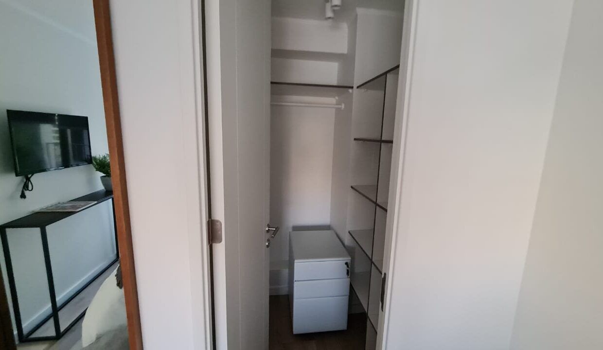 ABDON CIFUENTES 150 COD 10153 (8)